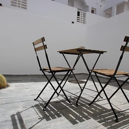 Hostal The *